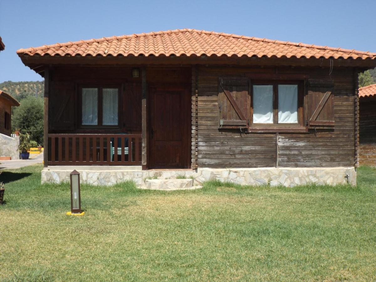 El Venero De Mostoles Constantina Exteriér fotografie